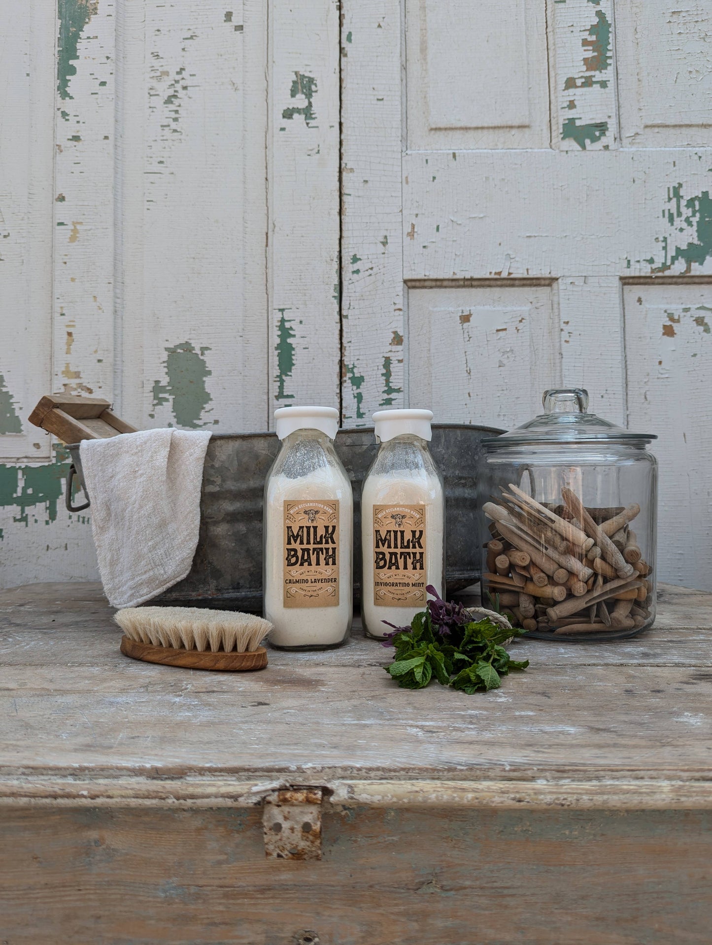 Milk Bath Soak 28 oz. - Lavender or Mint