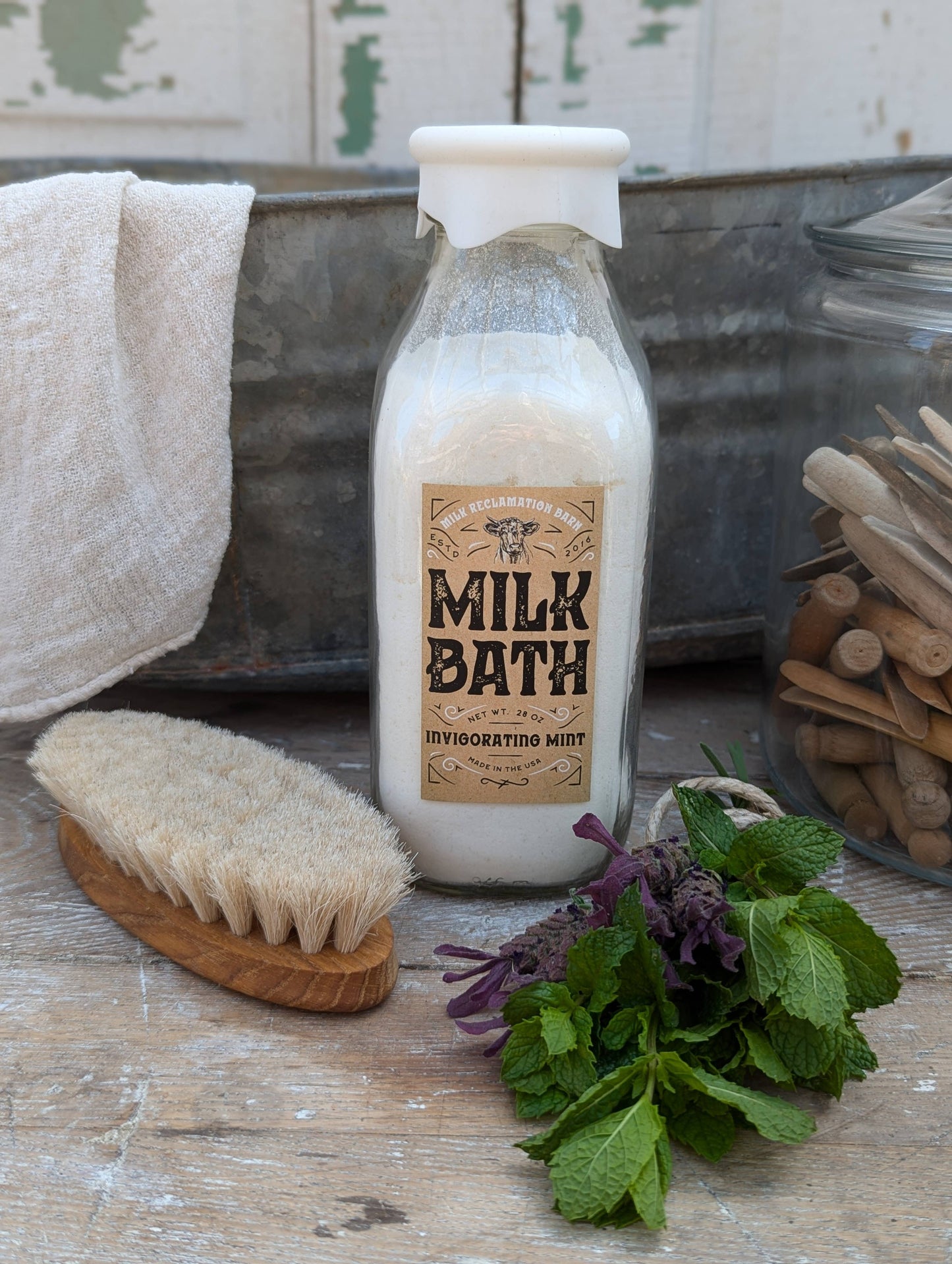 Milk Bath Soak 28 oz. - Lavender or Mint